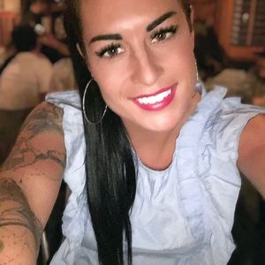 Meet your Posher, Karine